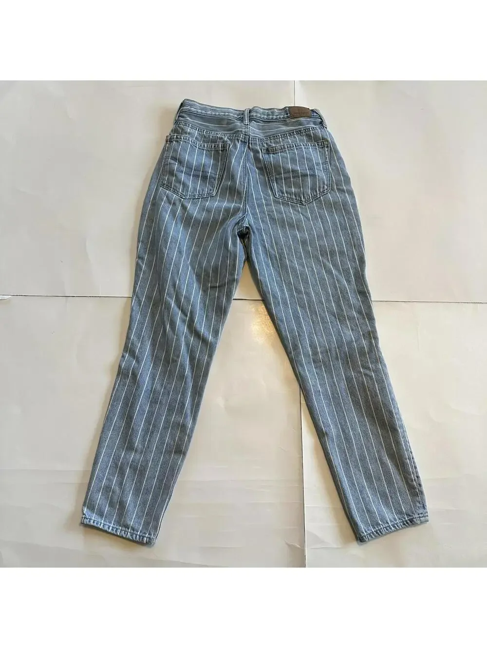 American Eagle pinstriped mom jean- size 2 regular
